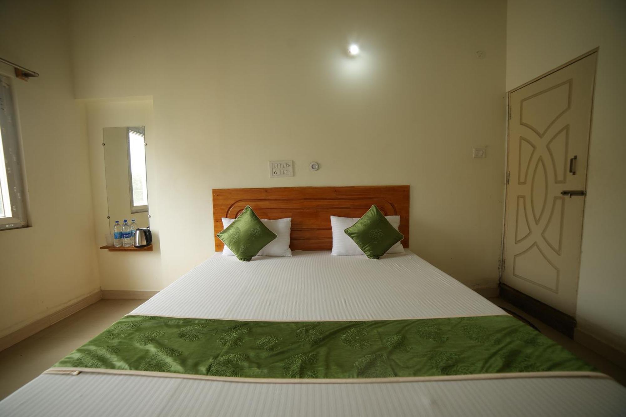 Naksha Tree Hotels - Yelagiri Esterno foto